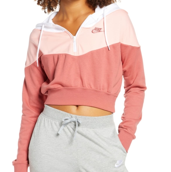 Nike Sweaters - NWT Nike crop hoodie size XL